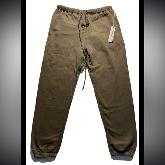 Fear of god Essentials Sweatpants Size Medium NWT